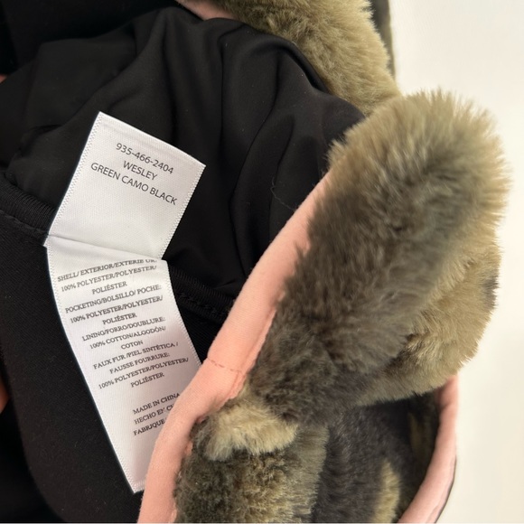 Rails ~Wesley Faux Fur Camo Jacket in size Small - Picture 9 of 13